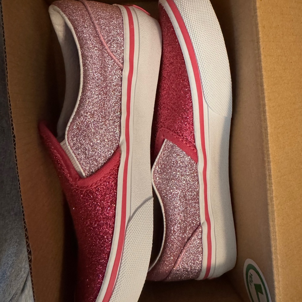 Vans Classic Slip-On in Glitter Raspberry Rose